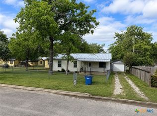 784 Samuels St, New Braunfels, TX 78130
