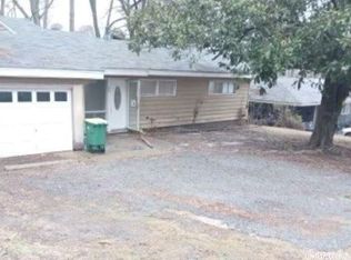 24 Greenway Dr, Little Rock, AR 72209