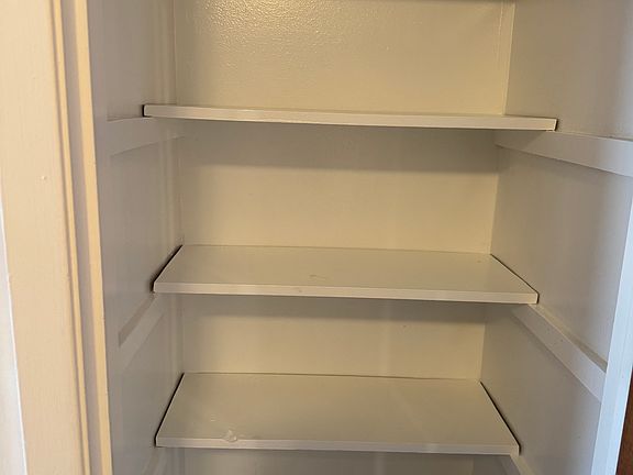 4th image of 116 Coers Cir #B