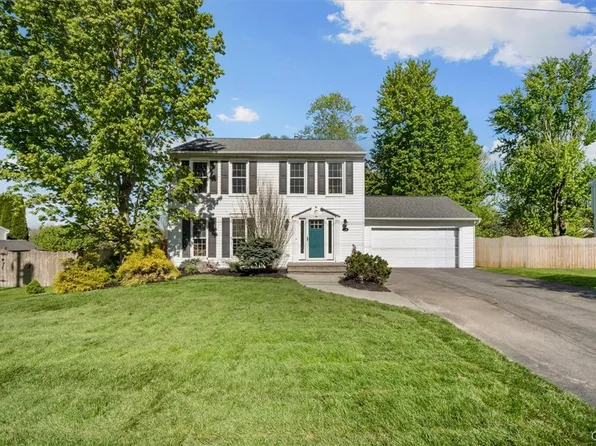154 Smokey Hollow Rd, Baldwinsville, NY 13027