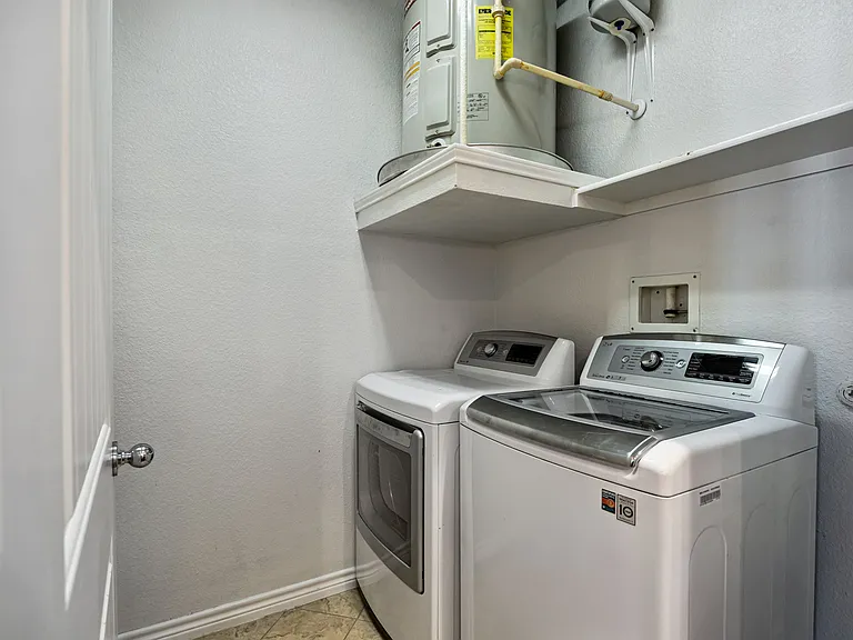 950 Henderson St #1104 — Photo 8