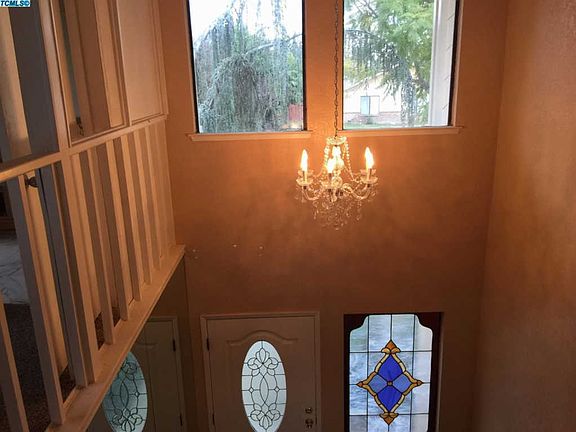 4th image of 1020 W Monte Vista Ave