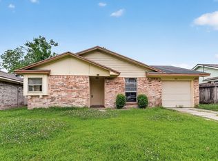 4826 Redfish Reef Dr, Bacliff, TX 77518