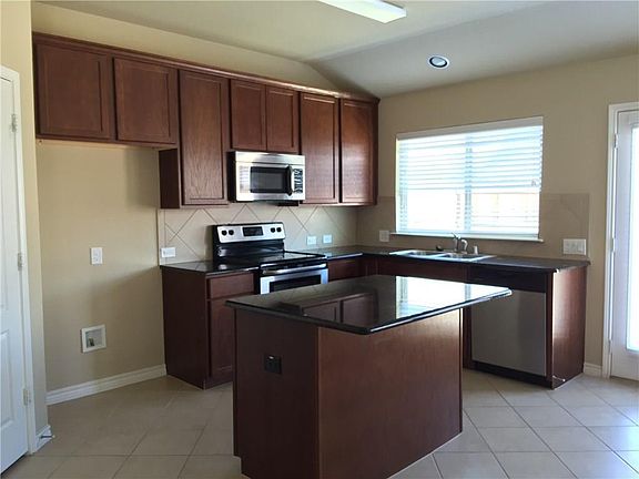 2nd image of 1325 Villa Paloma Blvd
