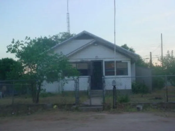 309 NW 12th St, Andrews, TX 79714