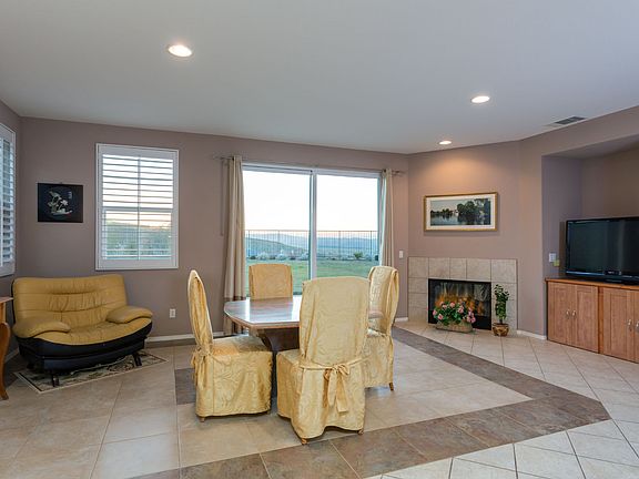 4th image of 37353 Paintbrush Dr