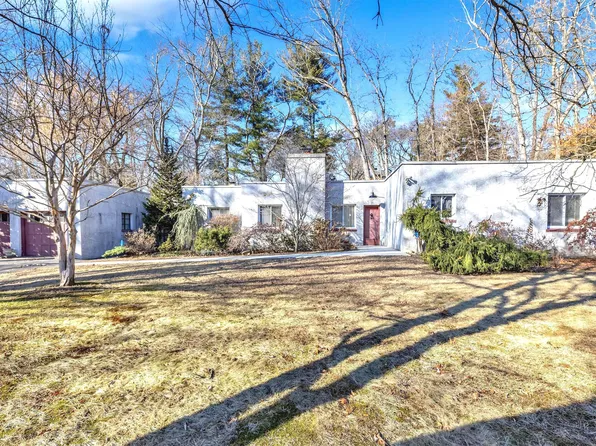 16 Edgewood Road, Fairfield, CT 06825