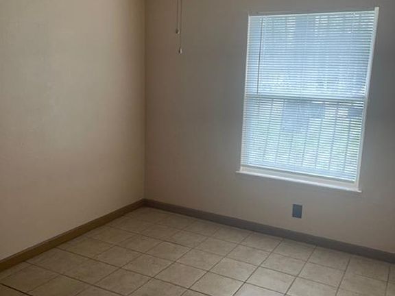4th image of 8627 EASY VALLEY ST