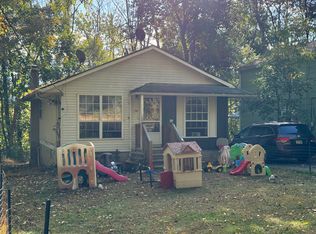 74 W Shore Dr, Vernon, NJ 07462