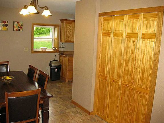 4th image of 224 Madison St #8615