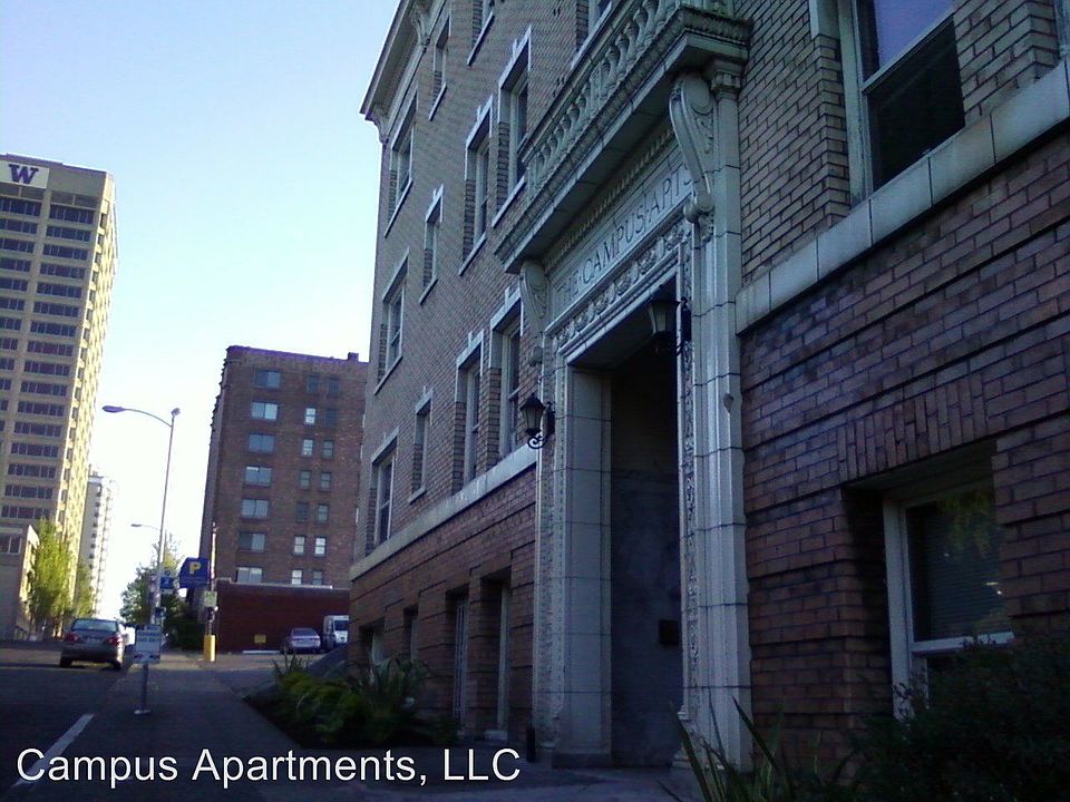 1st image of 4210 Brooklyn Ave NE APT 004