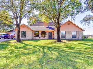 2864 Fm 155 S, Hallettsville, TX 77964