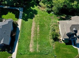4102 Cochrane Pkwy, Ames, IA 50014