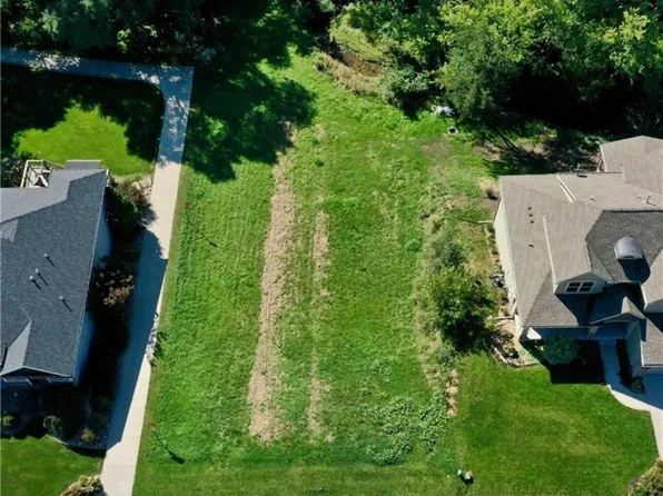 4102 Cochrane Pkwy, Ames, IA 50014