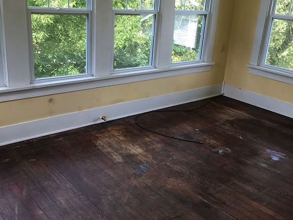 5th image of 93 S Duncan Ave APT 2
