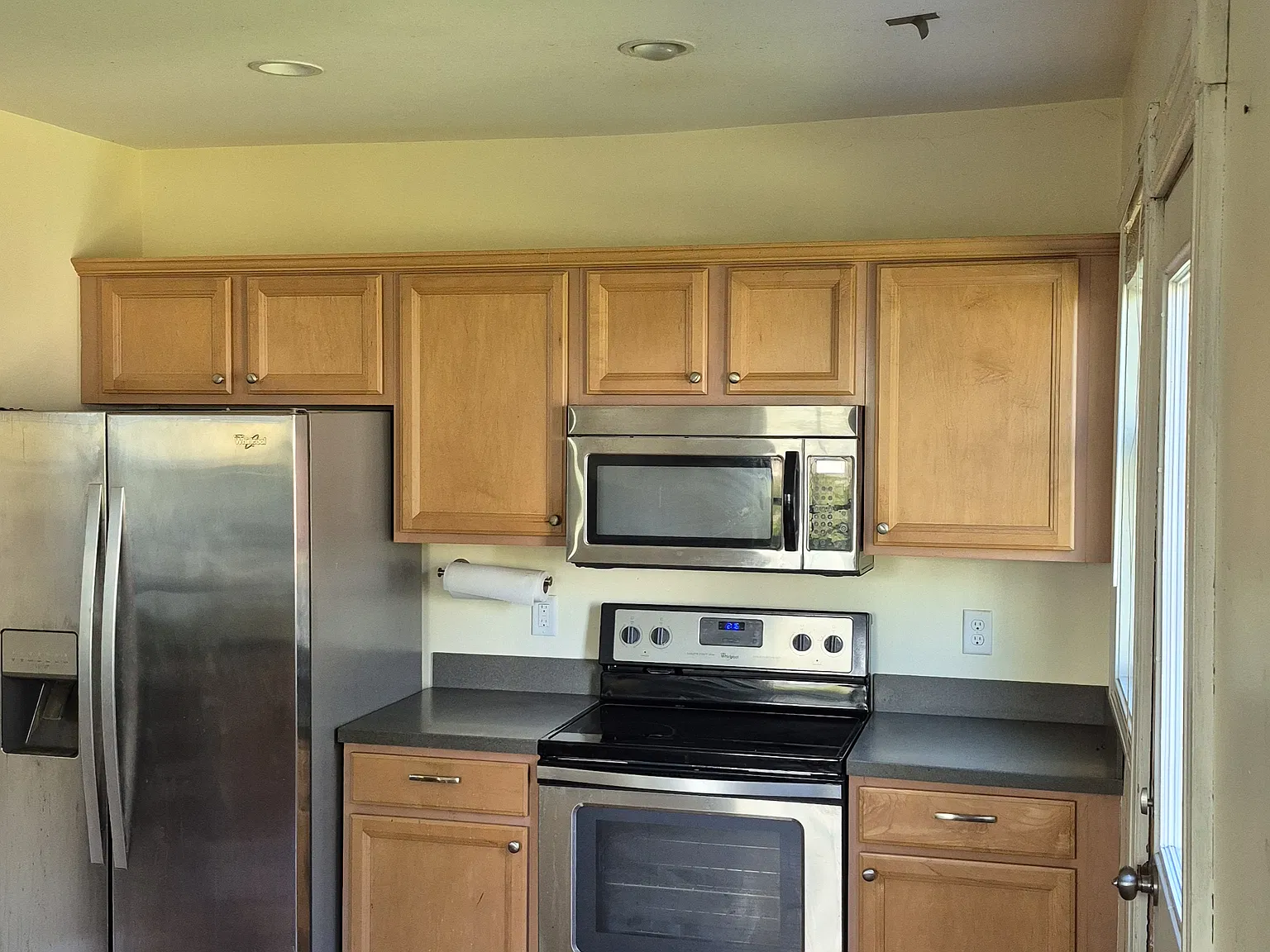 2 bed, 1200 sqft, $1,750 — Photo 2