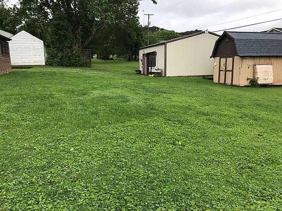 4th image of 514 Pleasant Dr