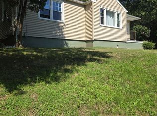 60 Fort Shantok Rd, Uncasville, CT 06382