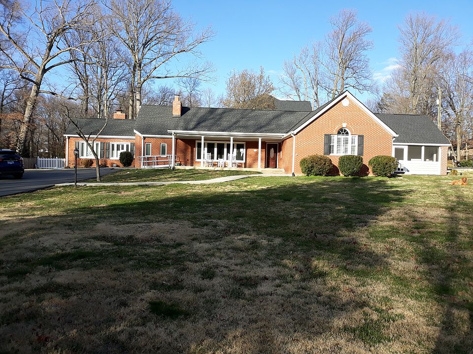 1st image of 8910 Karen Dr