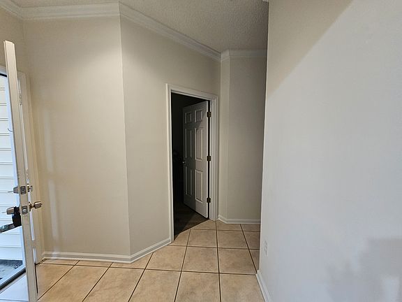 4th image of 5840 Longwood Dr Unit 102