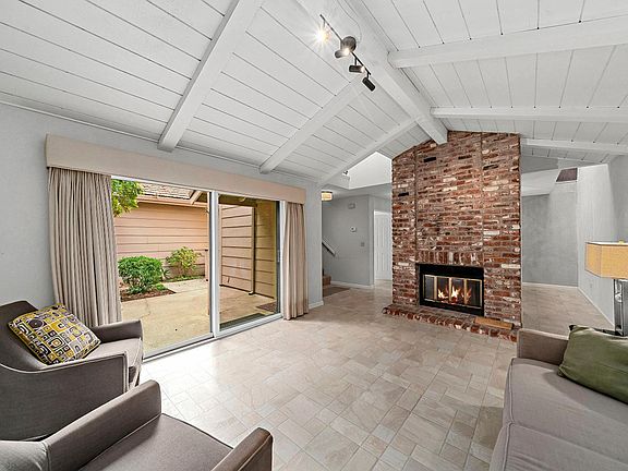 5th image of 8189 Rose Vine Ln
