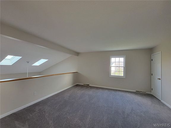 4th image of 42 Foxwood Row