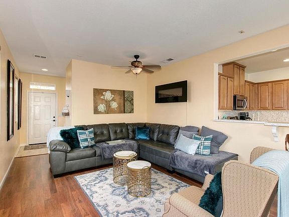 5th image of 2534 Huckleberry Cir
