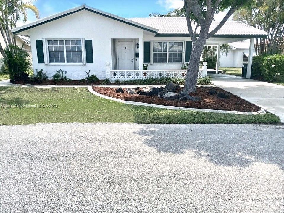 1st image of 7609 NW 68th Ave