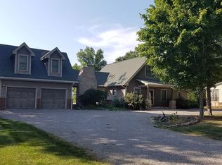 1522 Baileys Point Rd, Scottsville, KY 42164