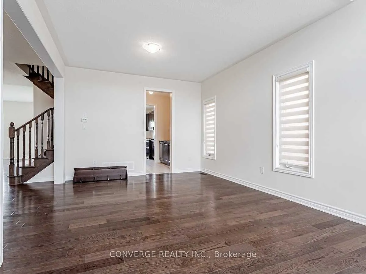 4 bed, $2,900 — Photo 4