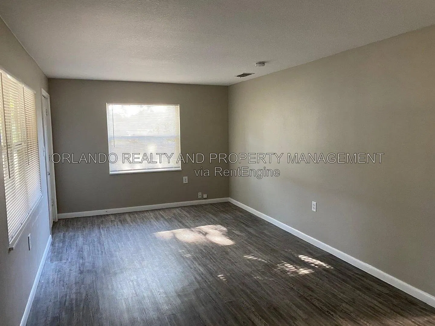 3 bed, 1.0 bath, 1150 sqft, $1,450 — Photo 2
