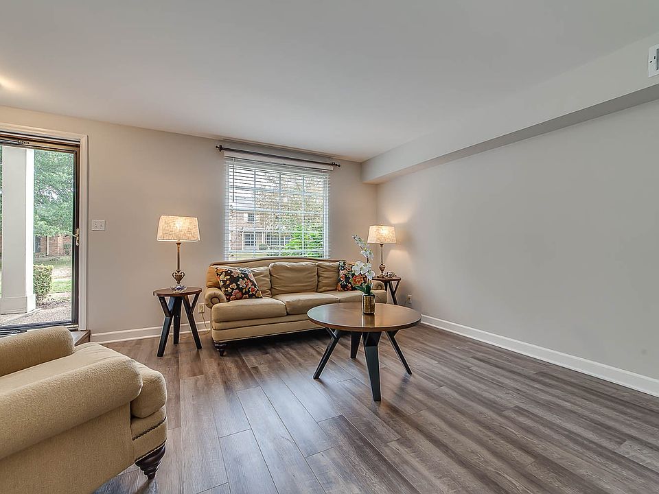 1st image of 618 Plantation Ct