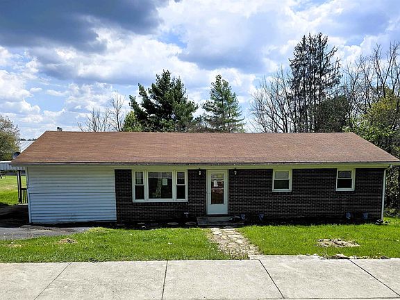 2nd image of 107 E Buck Ave