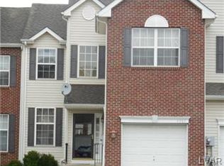 5307 Greenlawn Dr, Macungie, PA