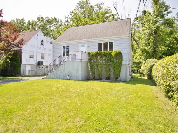 12 Babbitt Court, Elmsford, NY 10523