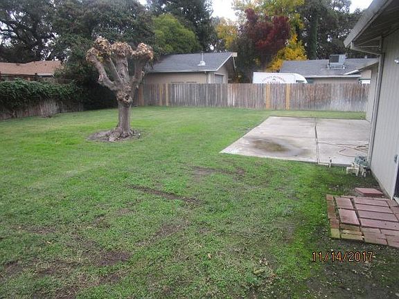 5th image of 1419 Royal Oaks Dr