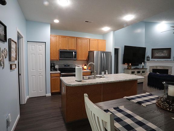 4th image of 6384 Oak Trail Dr