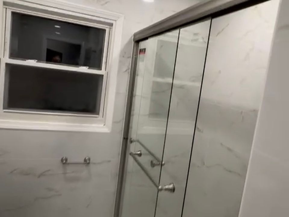 2nd image of 2055 Highview St