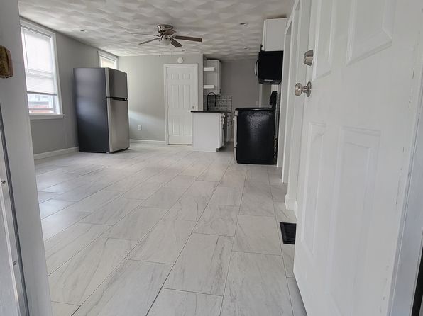 10 Hillhurst Ave #1