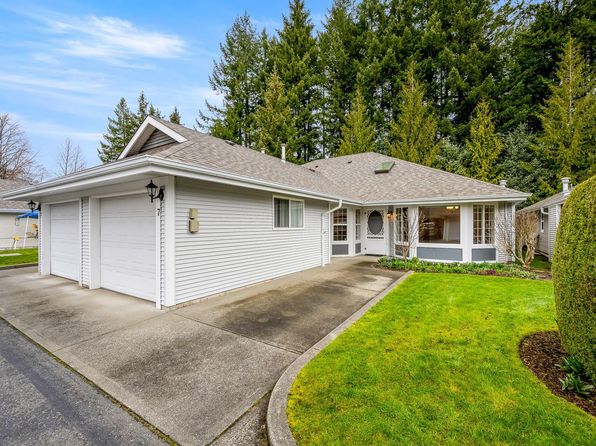2010 20th St #7, Courtenay, BC V9N 2G6