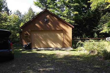 2nd image of 255F Lone Pine Rd
