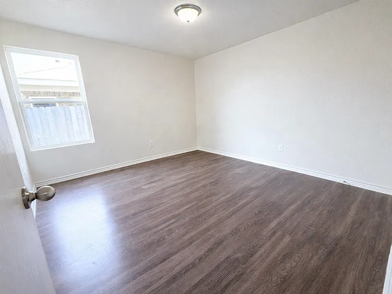 3109 Ochiltree Dr #B — Photo 10