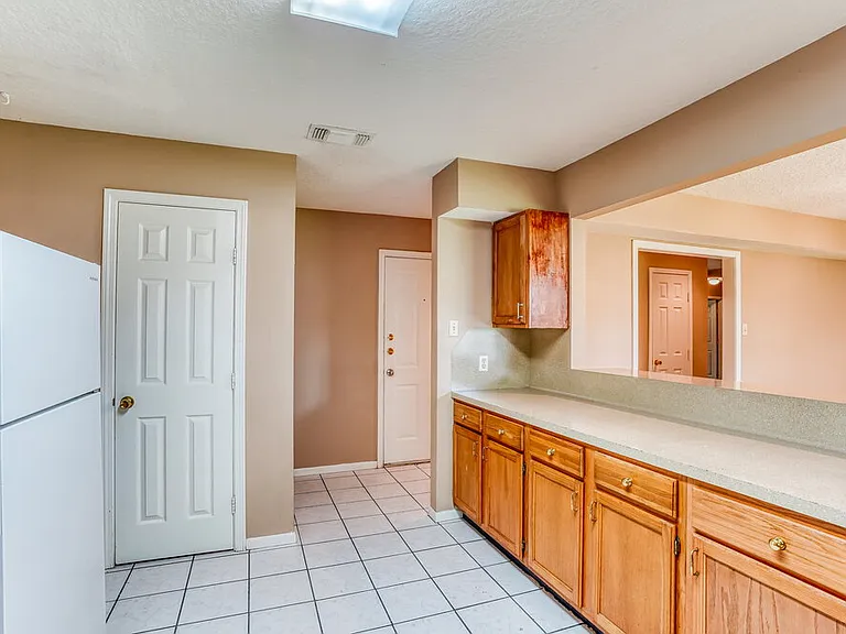 19311 Cypress Bay Dr — Photo 8