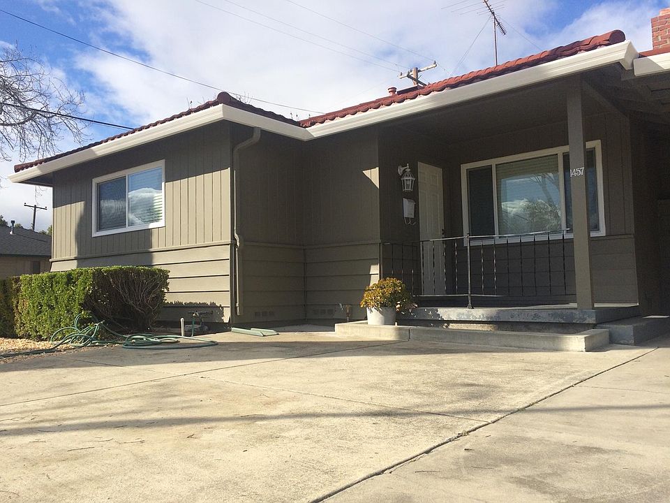 1st image of 1457 Blackstone Ave