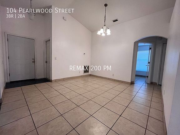 2nd image of 104 Pearlwood St