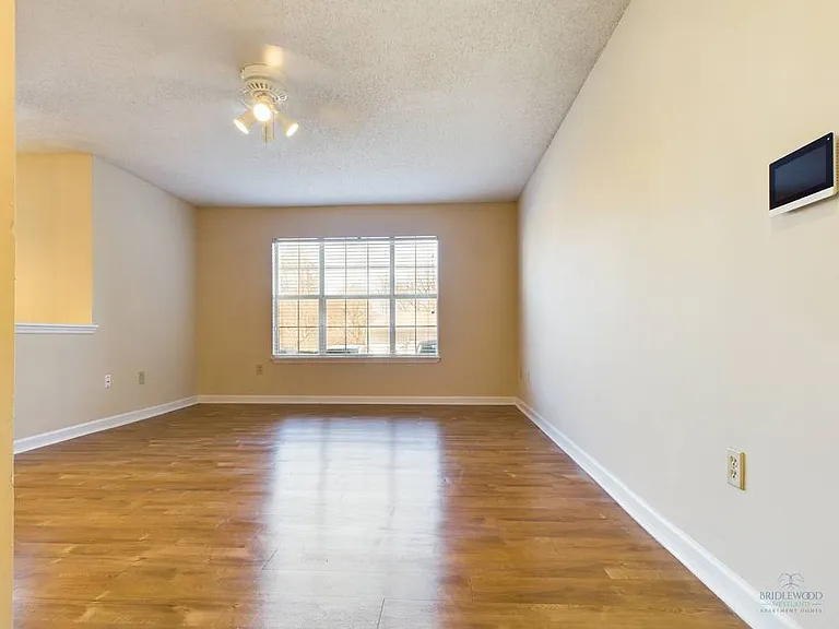 Bridlewood On Westland Apartments — Photo 53