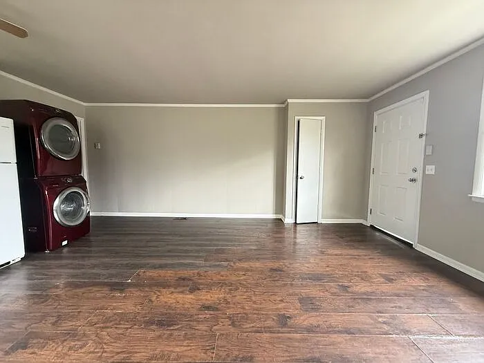 211 Robinwood Ave — Photo 6