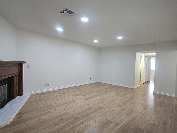 2nd image of 5069 Eldora Ave