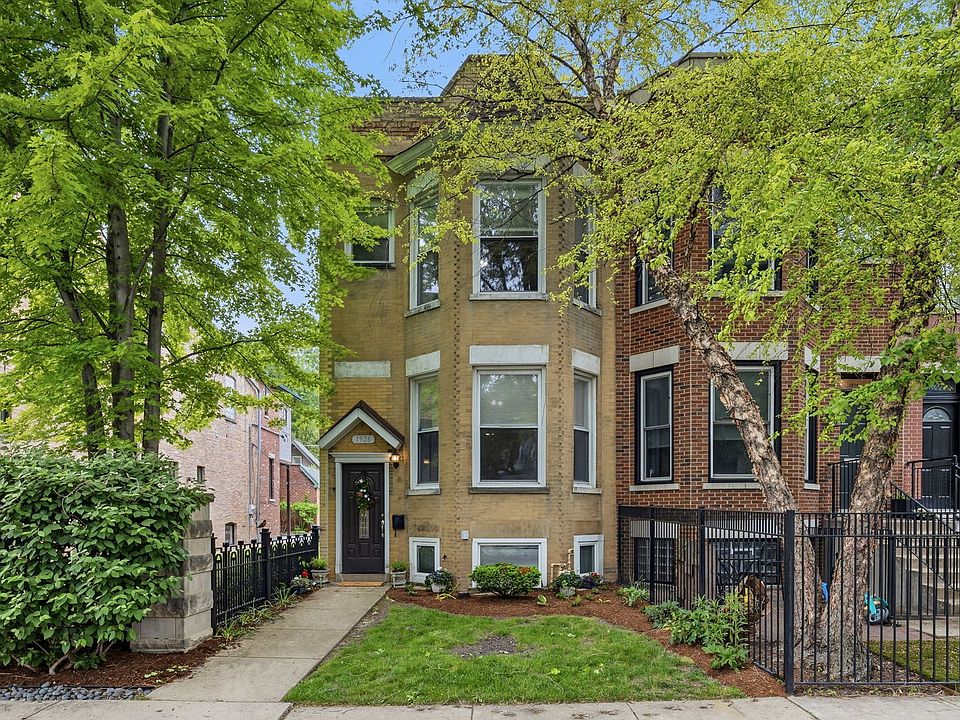 1st image of 1926 W Oakdale Ave