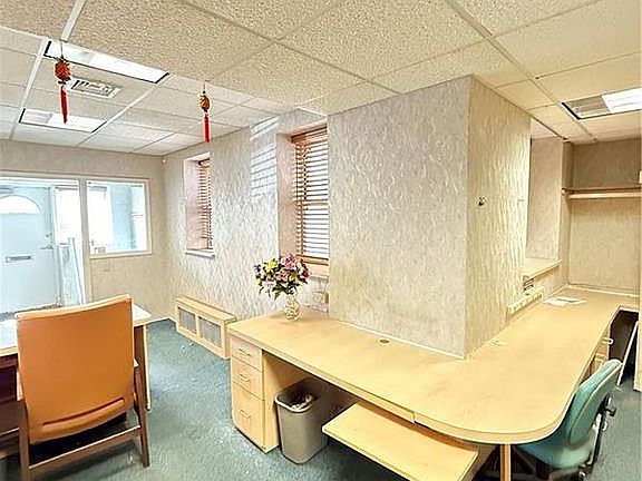 2nd image of 3901 Nostrand Ave #Ll4